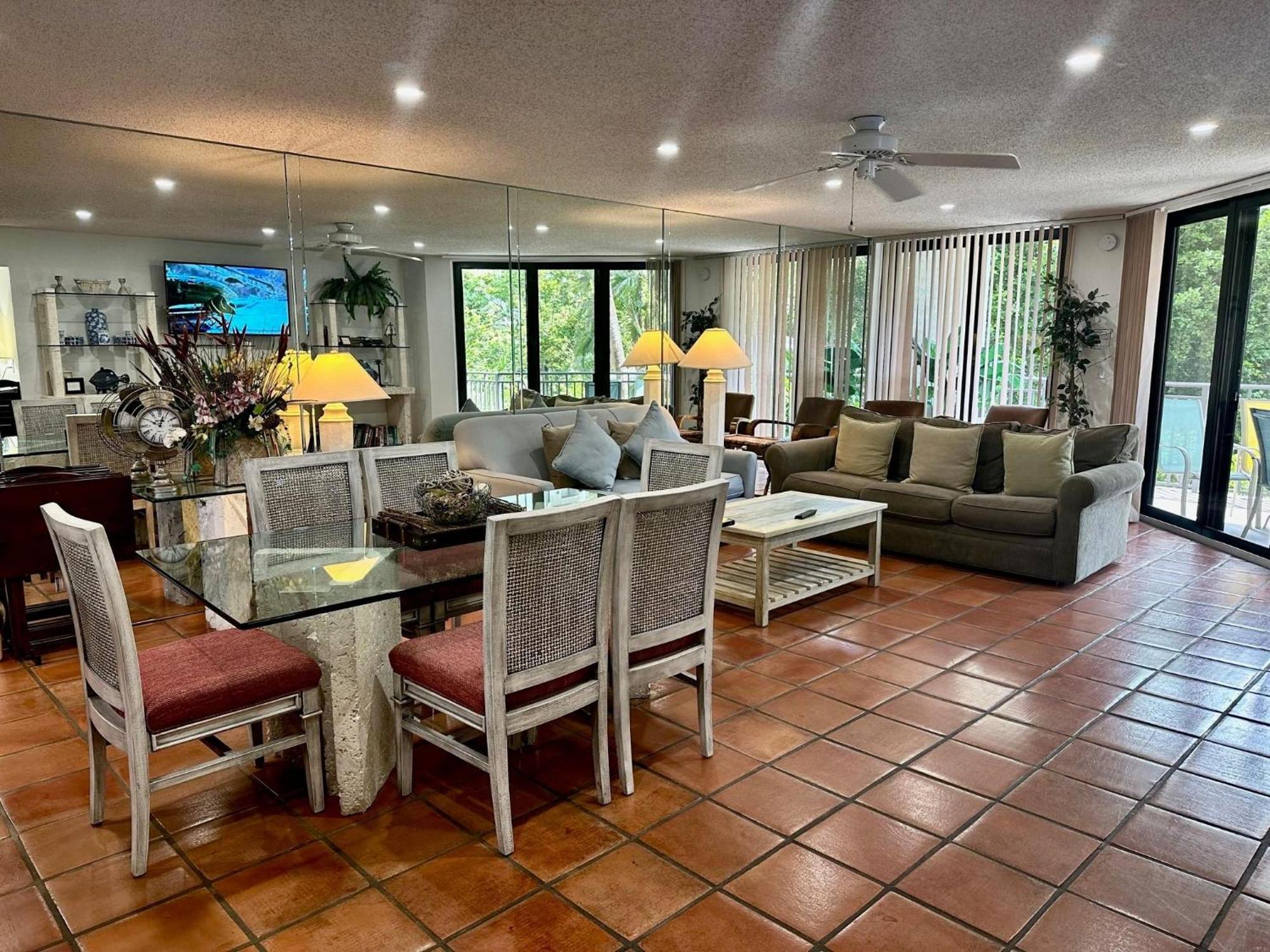 Beautifully Renovated Summer Of 2020 Come And Enjoy This Lovely Unit Key West Extérieur photo